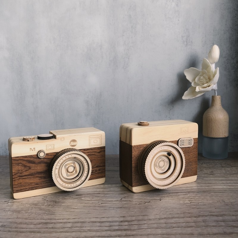 صندوق موسيقى خشبي على شكل كامي - مراجعة Collectible Vintage Cameras وسعره